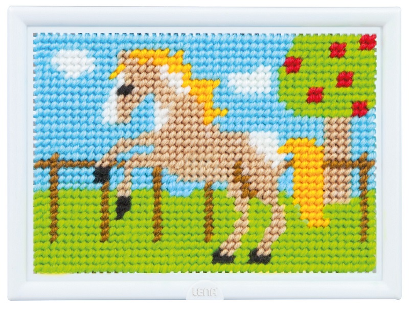 Lena První vyšívání - kůň